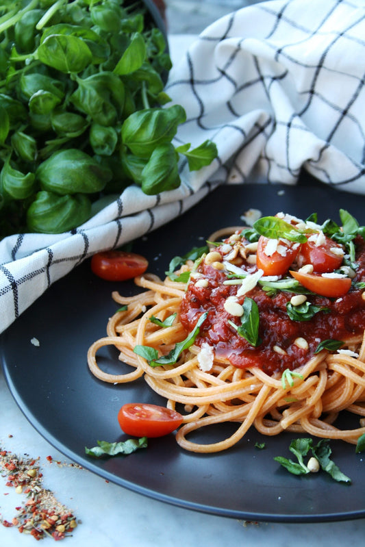 Pasta bolognese med frisk tomatsalat