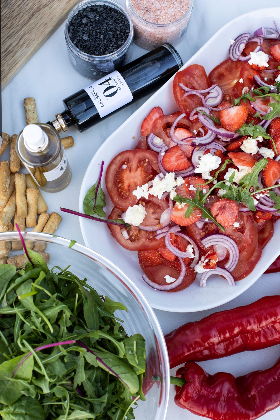 Jordbær & tomatsalat - frisk sommersalat